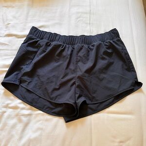 Old Navy Mid Rise StretchTech Run Shorts